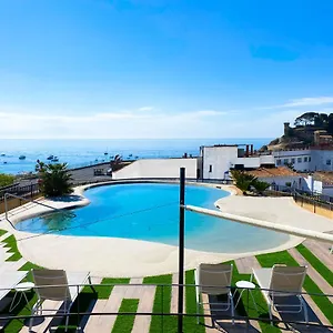 Delfin 4*, Tossa de Mar Spain